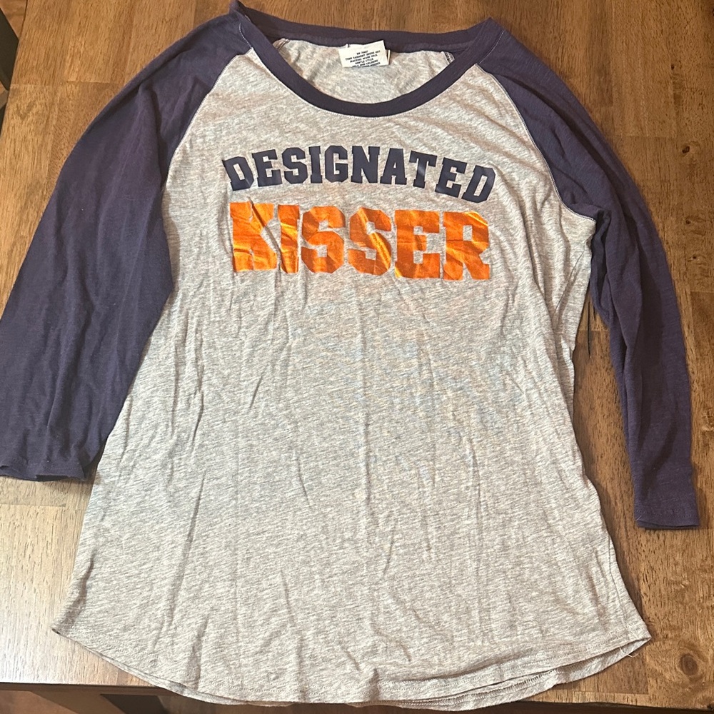 Graphic Raglan Tee - "Designated Kisser" Navy & Gray. Detroit Tigers Size L